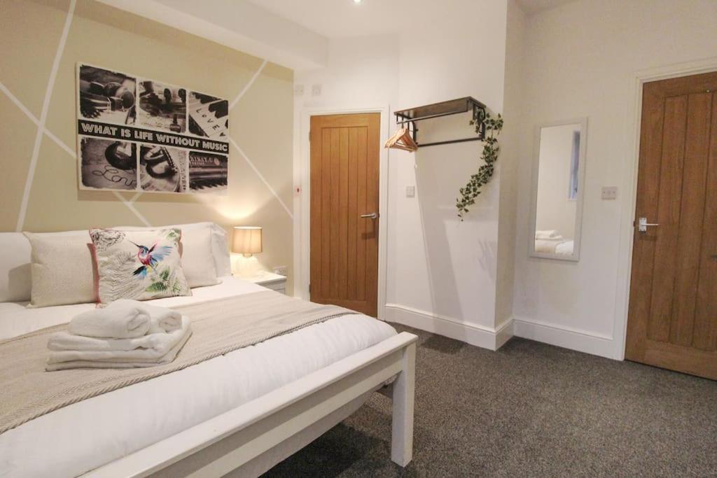 Spacious 1 Bed Apartment 1 Minute Walk From Square Nottingham Exterior photo