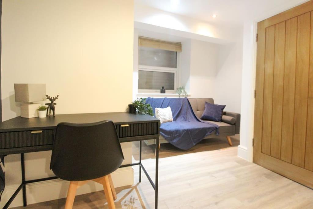 Spacious 1 Bed Apartment 1 Minute Walk From Square Nottingham Exterior photo